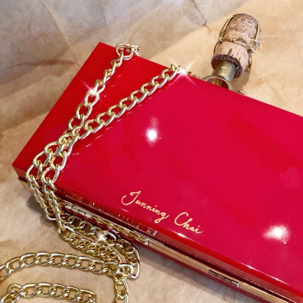 Special dates | Customise initials or dates at the back of clutch bag