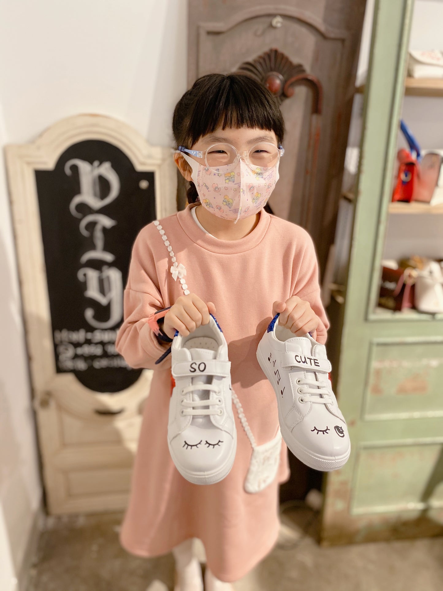 DIY Sneakers for kids | 小鞋塗鴉工作坊 1.5 小時 | @HKD$590